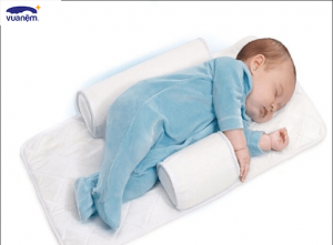Cách kê gối cho trẻ sơ sinh đúng mẹ bỉm sữa cần biết