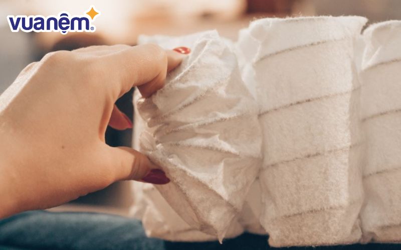 Các cuộn lò xo giúp luồng khí di chuyển tự do trong nệm