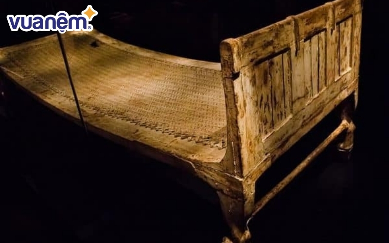 Nhiều nền văn hóa đã bắt đầu “nhấc” chiếc nệm lên khỏi mặt đất.