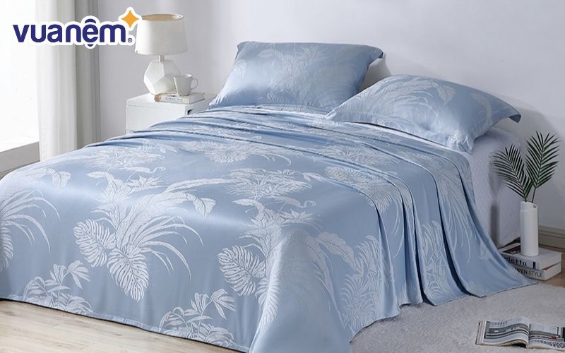 Vải bamboo cho độ bền màu cực kì cao nên thường sử dụng cho các thiết kế chăn mền cao cấp