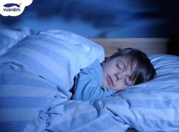 Hướng dẫn cách chọn nệm cho người nằm ngủ nghiêng