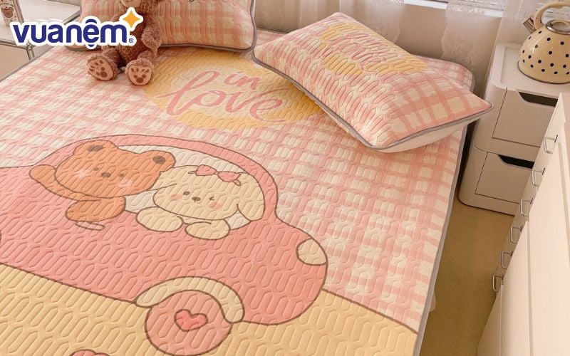 Chiếu có thể được giặt bằng máy mà không bị nhăn nhúm, biến dạng hay giãn ra