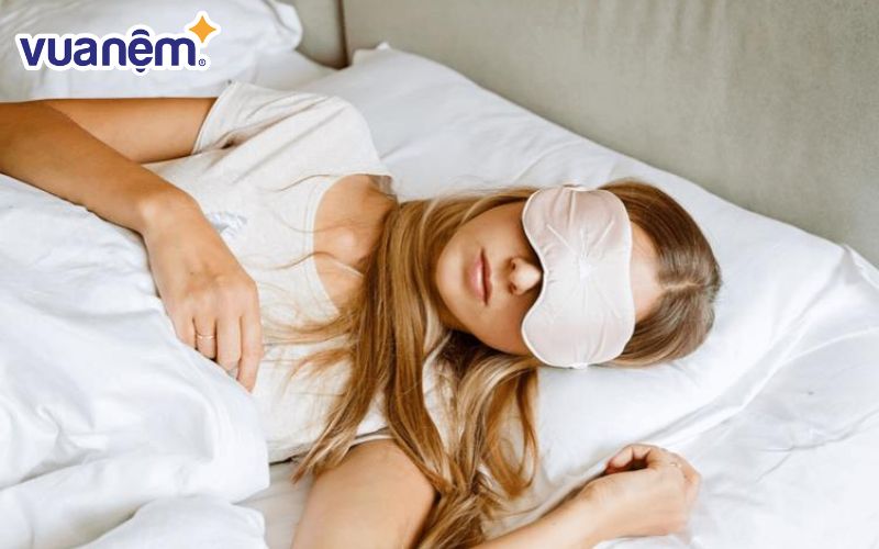 Nợ giấc ngủ hay còn được gọi là thiếu ngủ