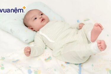 gối cho bé 1 tuổi