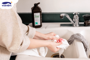 Tẩy vết máu trên ga giường