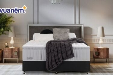 nệm lò xo khách sạn