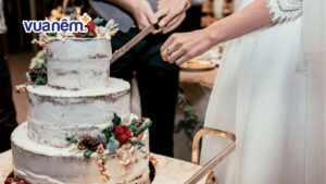 Ý nghĩa cắt bánh cưới và rót Sampanh trong ngày lễ vu quy