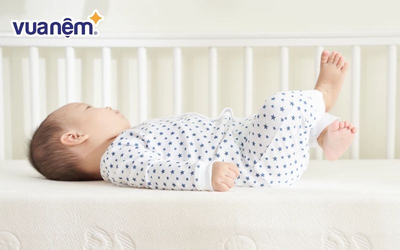 Chọn nệm nâng đỡ tốt cho bé là điều ba mẹ luôn quan tâm