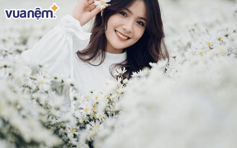 Tính cách của Hồng Ân rất kiên nhẫn và nỗ lực cao