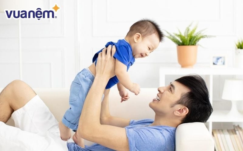 Ý nghĩa tên Đạt khi kết hợp với Xuân ý chỉ bố mẹ muốn con luôn vui tươi, hạnh phúc