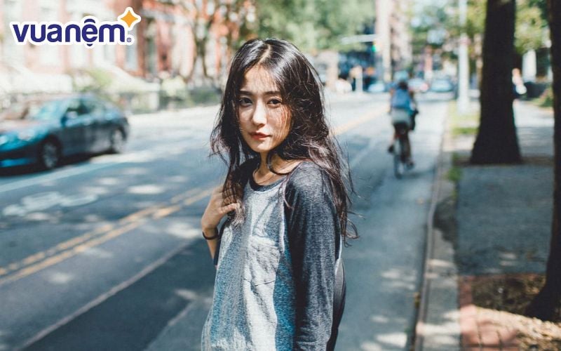 Song Ngọc là hai viên ngọc quý giá và xinh đẹp.