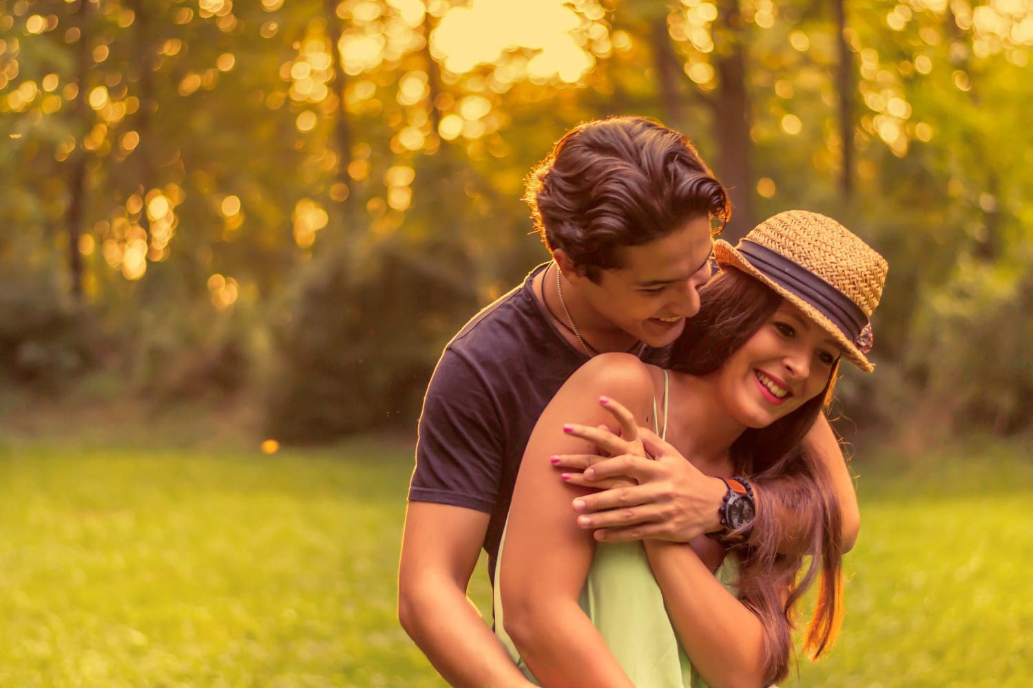 cách nói chuyện hài hước với người yêu
