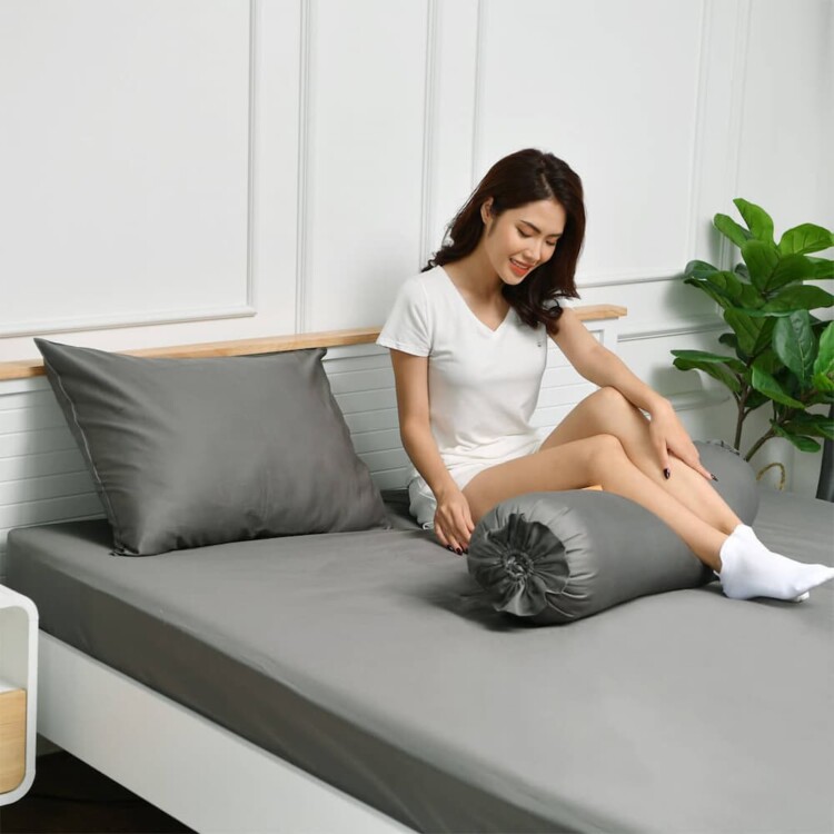 Ga chun là một tấm chắn bao bọc nệm, ngăn chặn vi khuẩn và bụi bẩn bám vào nệm.