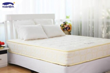 nệm lò xo King Koil với lò xo Hanvico
