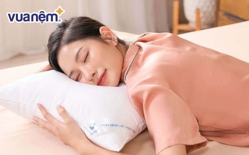 Sử dụng gối có vỏ được làm từ vải mềm mịn, an toàn với da