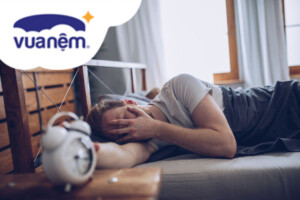 Tại sao rất khó thức dậy sau khi ngủ? Nguyên nhân và cách khắc phục