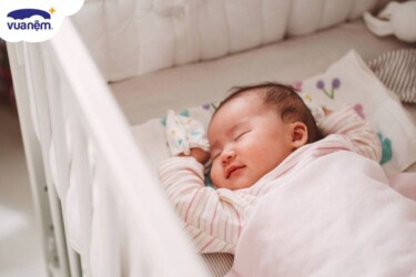 chọn nệm mùa hè cho trẻ sơ sinh