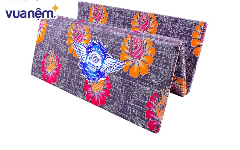 Nệm bông ép Hàn Việt Hải có độ cứng vừa phải, nâng đỡ và hỗ trợ cột sống tốt