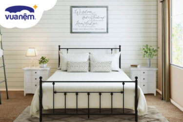 Nằm ngủ giường sắt có tốt không
