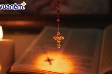 Hướng dẫn cách đọc kinh tối trước khi đi ngủ cần biết