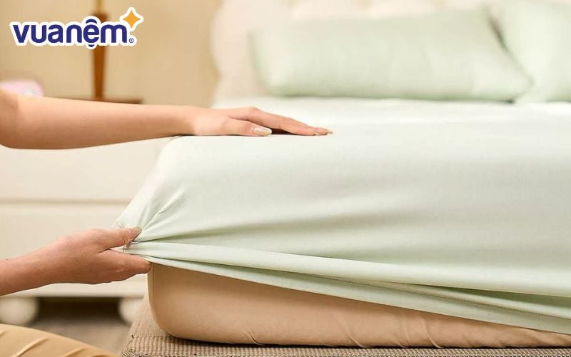 Chăn ga gối tencel có khả năng thấm hút mồ hôi tốt, mềm mại và bền đẹp