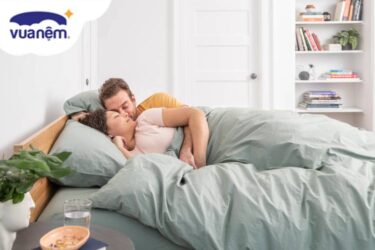 Nên dùng chăn ga gối màu gì cho mùa hè