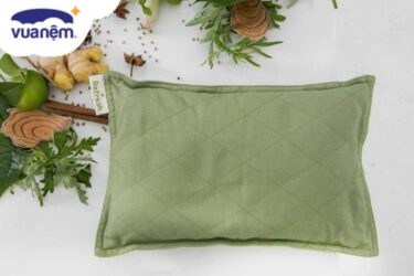 túi chườm nóng điện hay túi chườm thảo mộc