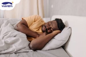 Bị nóng lưng khi ngủ: Nguyên nhân và cách xử lý hiệu quả?