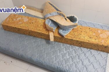 cắt đệm bông ép tại nhà