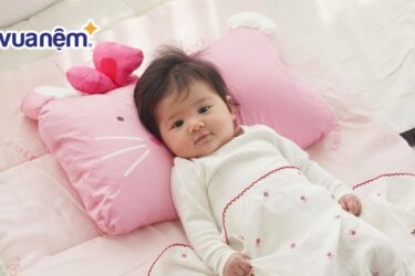 gối nằm cho bé 6 tháng tuổi