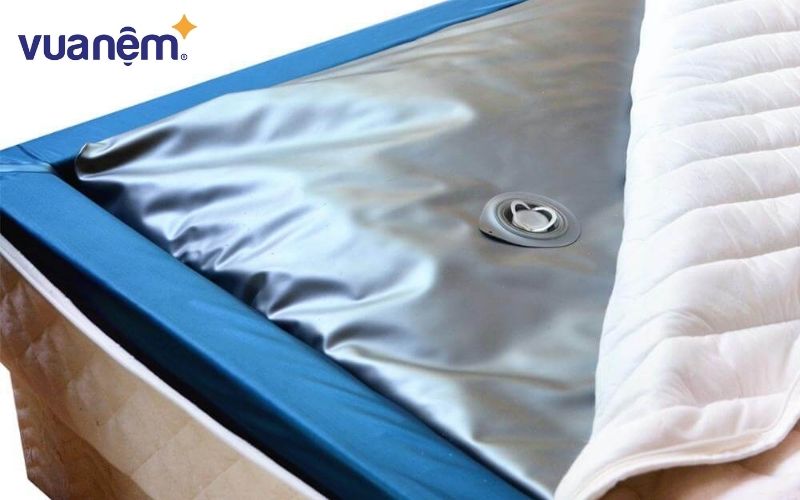 Nệm nước làm mát cho bé