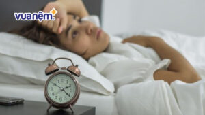 Ngủ 12 tiếng 1 ngày có sao không? Ảnh hưởng gì tới sức khỏe?