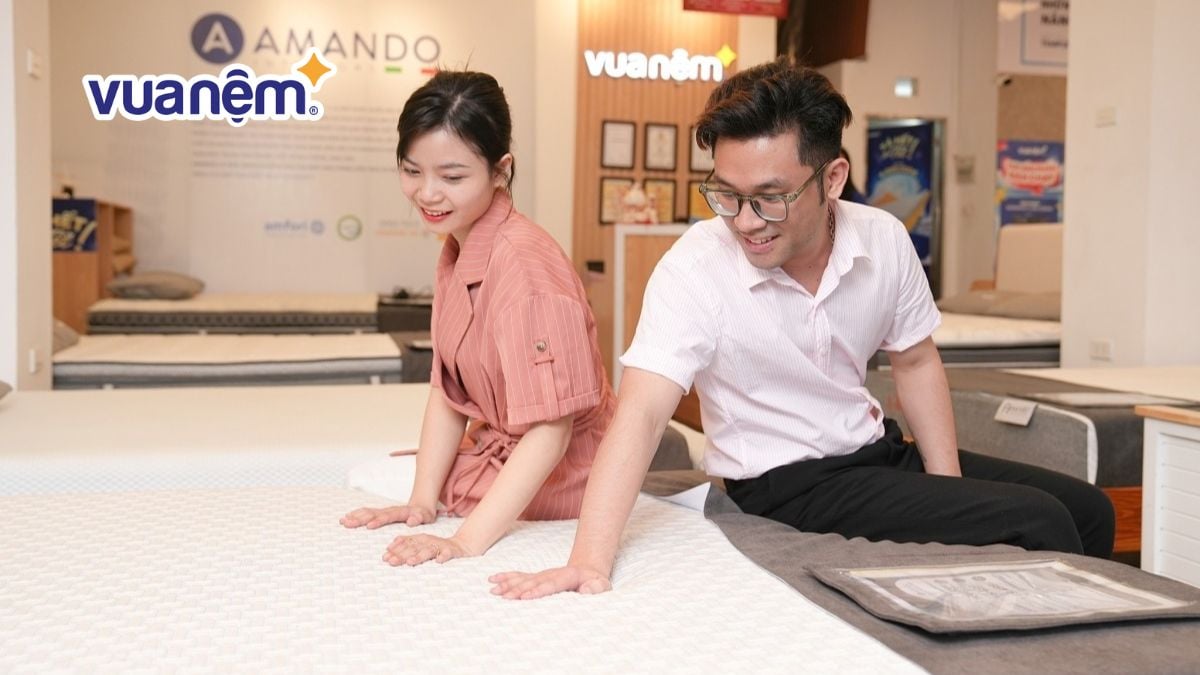 Tại sao 90% khách hàng quay lại mua chăn ga gối nệm tại Vua Nệm?