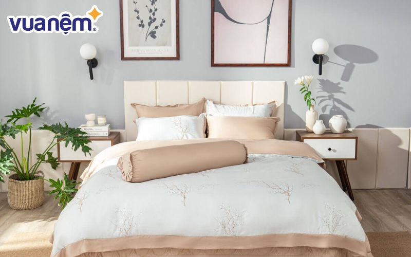 Amando Jamila có bề mặt mềm mướt, thoáng khí và có độ bóng nhẹ tựa lụa