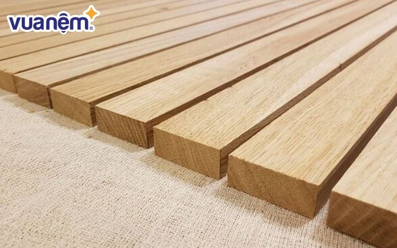 Gỗ sồi là chất liệu lý tưởng cho giường tầng