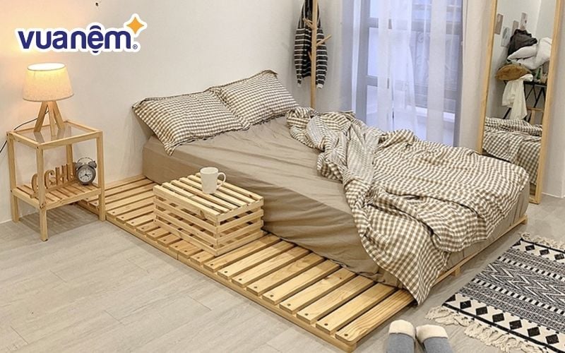 Lựa chọn mẫu giường gỗ pallet phù hợp với không gian phòng