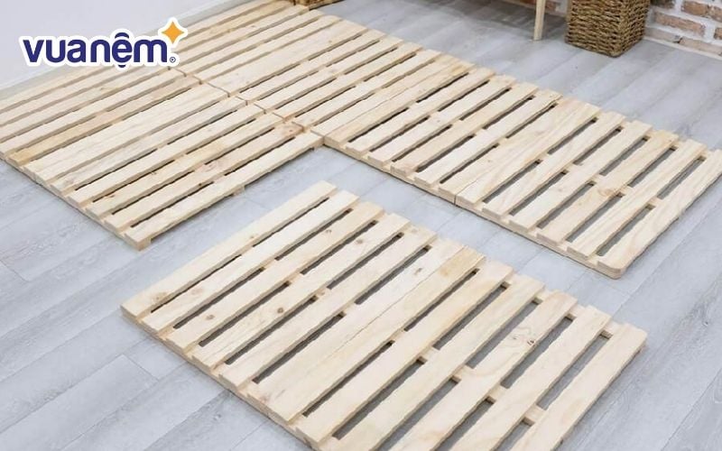 Giường pallet gỗ gầm cao