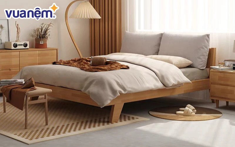 Mẫu giường gỗ tự nhiên số 20
