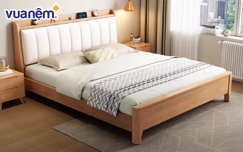 Mẫu giường gỗ tự nhiên số 7