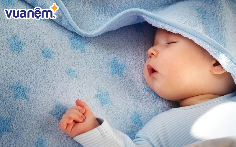 Nhiệt độ phòng khi ngủ lý tưởng cho trẻ sơ sinh khi ở Việt Nam là 25 – 26 độ C