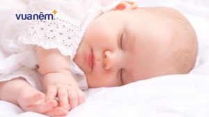 Mách nhỏ 10 cách để trẻ ngủ ngon hơn vào mùa hè