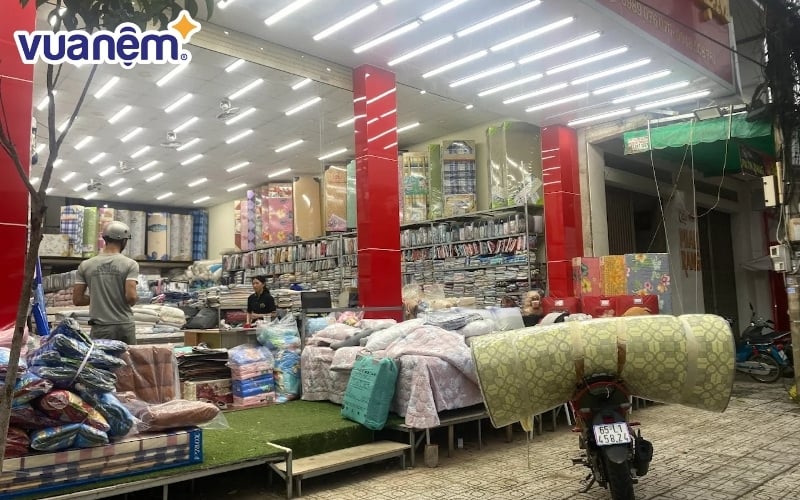 Mua phụ kiện phòng ngủ tại cửa hàng Hưng Phát
