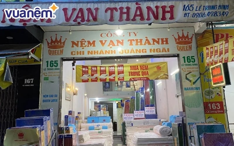 Shop bán nệm nổi tiếng Vạn Thành
