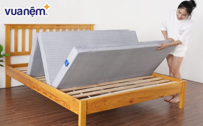 Do có độ dày 5cm nên nệm rất nhẹ