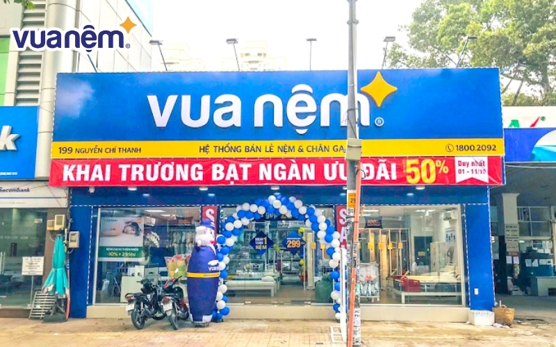 Sắm nệm giá tốt tại showroom Vua Nệm