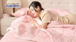 20+ mẫu mền mỏng mùa hè thoáng mát cho phòng ngủ hiện đại