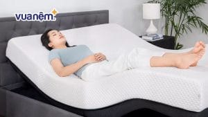Cách xem tivi trên giường thoải mái và tốt cho sức khỏe