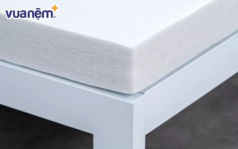 Chọn nệm bông gòn ép có chất liệu phù hợp với nhu cầu